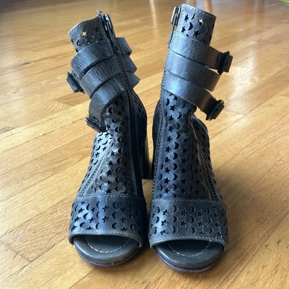 Freebird Theresa Stone bootie 7 - Picture 2 of 7